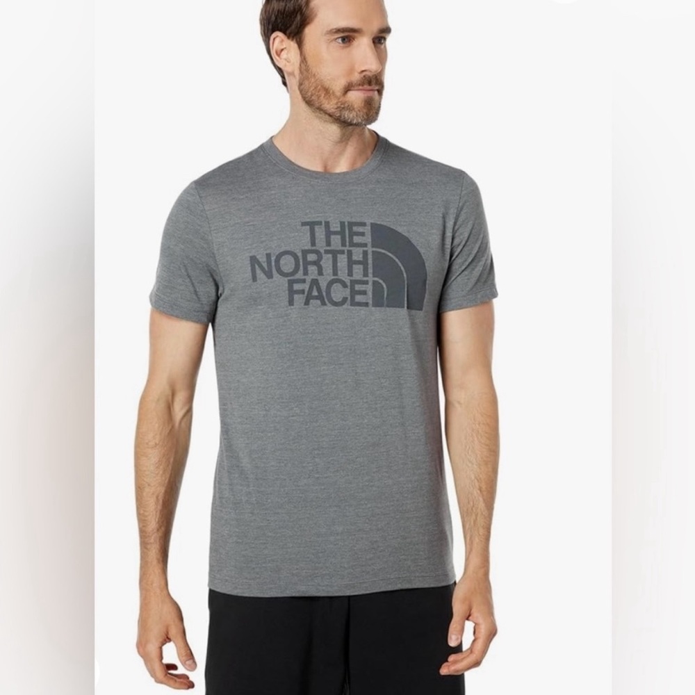 The North Face Mens Navy Logo Short Sleeve T-Shirt size XXL - Picture 1 of 9